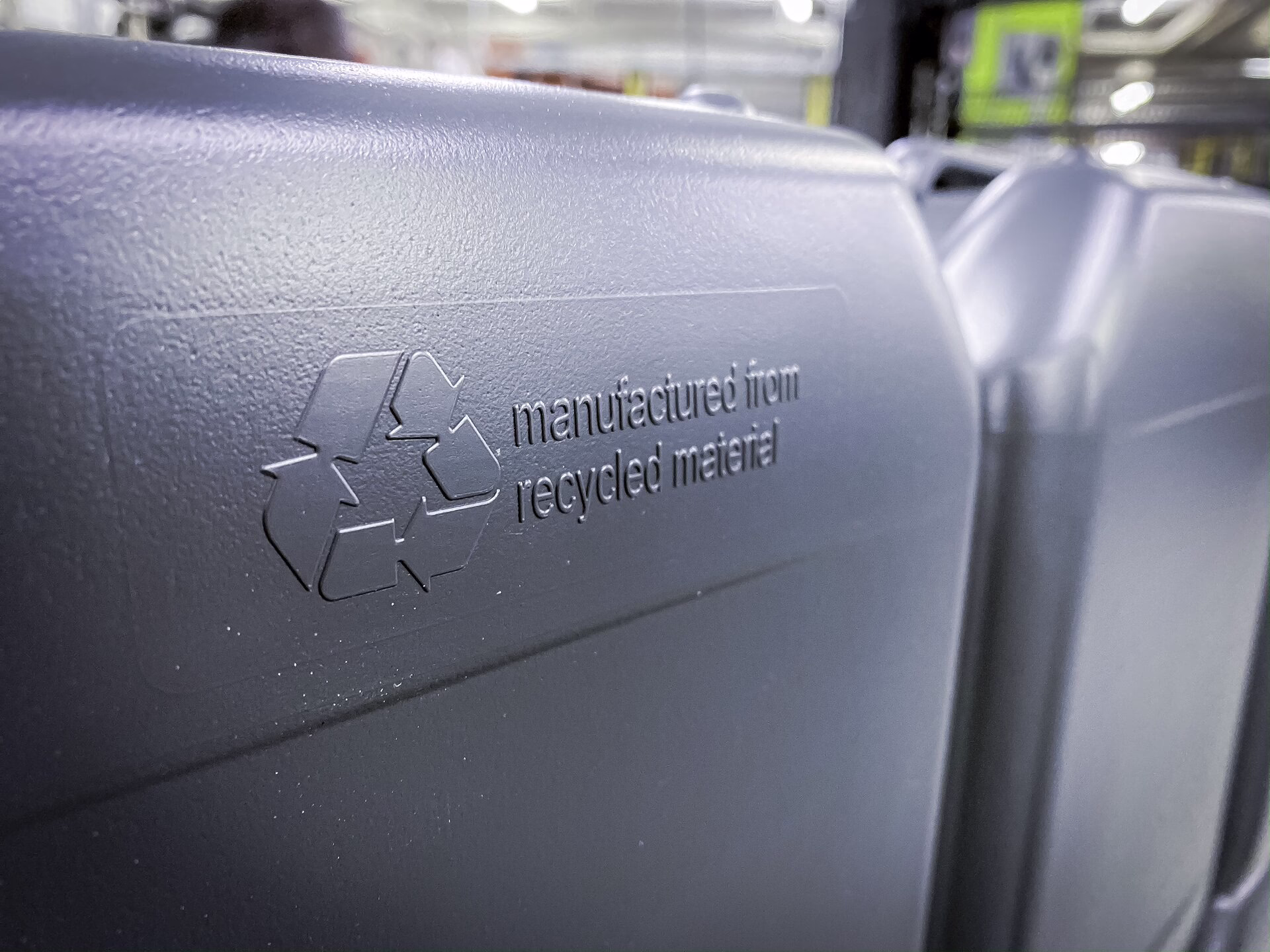 Into the future with canisters made of 100% recycled material