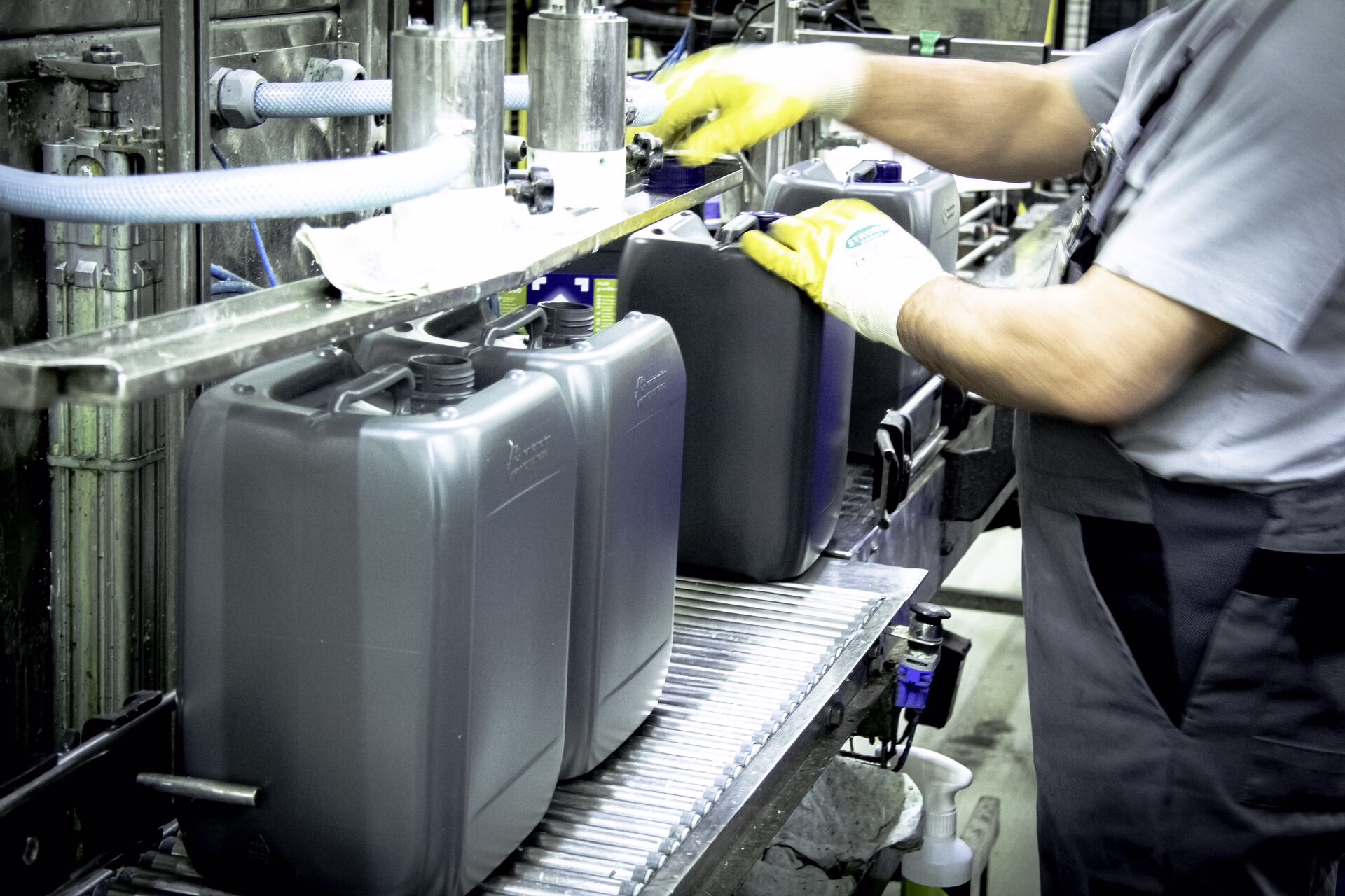 Into the future with canisters made of 100% recycled material